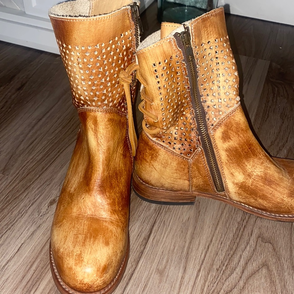 Bed Stu boots
